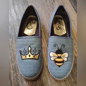 Kids Blue Slip-On Shoes with Crown and Bee Design